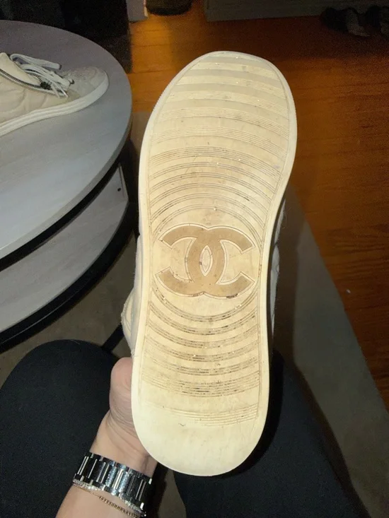 Chanel Fabric and Suede CC Side Zip High Top Sneakers🤩 - Picture 4 of 8